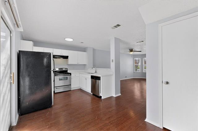 Building Photo - 6723 Ambercrest Dr