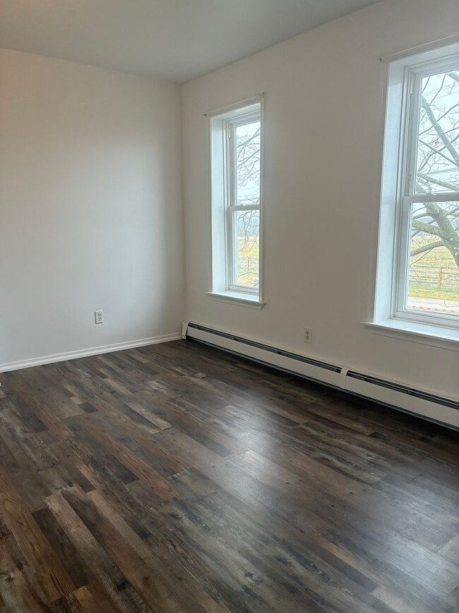 Building Photo - Single Family Home