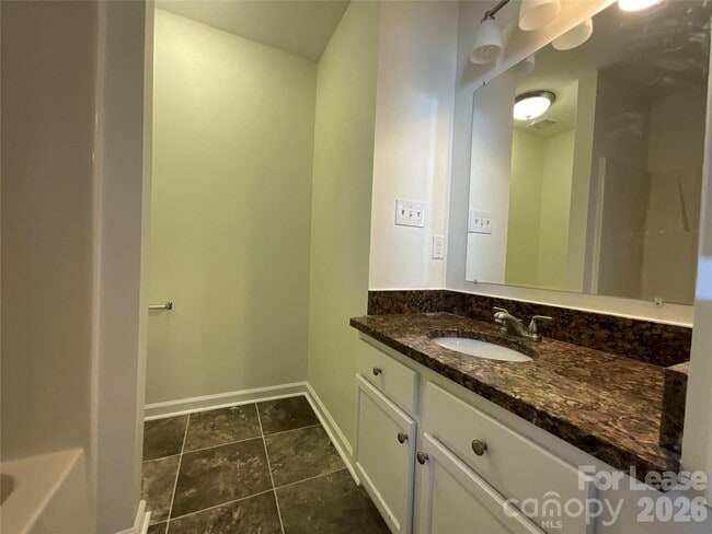 Building Photo - 7809 Lennoxshire Rd