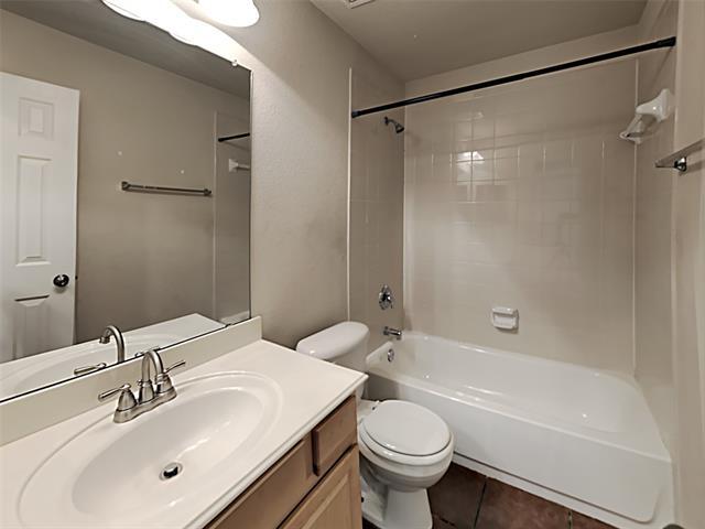 Building Photo - 3251 Torio