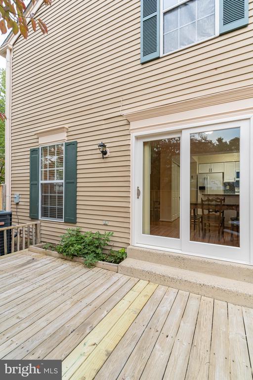 Building Photo - 7 Valleyfield Ct