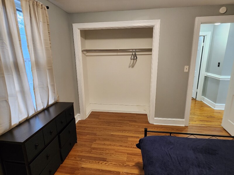 Building Photo - 558 Avent St