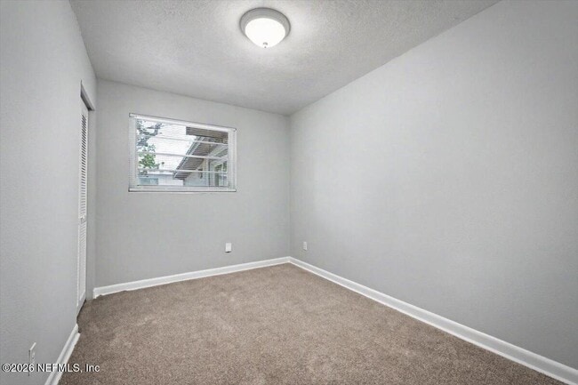 Building Photo - 7010 Arques Rd