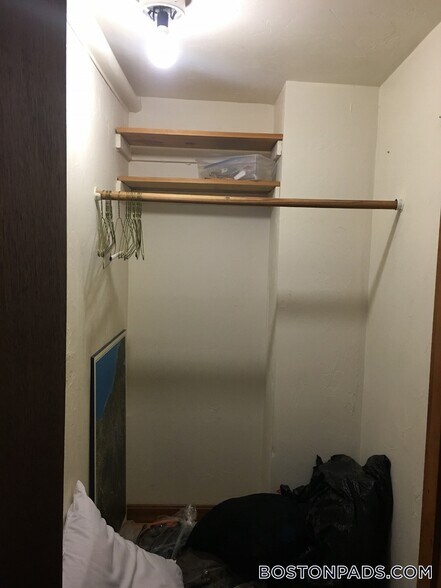 Building Photo - 115 St Stephen St