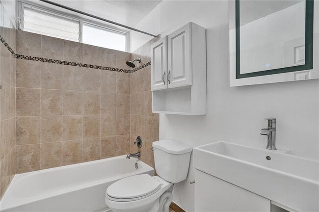 Building Photo - 1400 Pennsylvania Ave