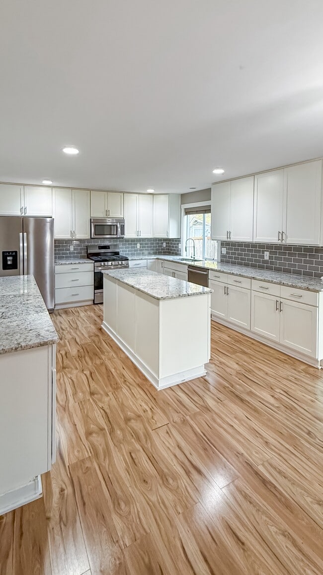 Building Photo - 23223 SE 262nd Ct