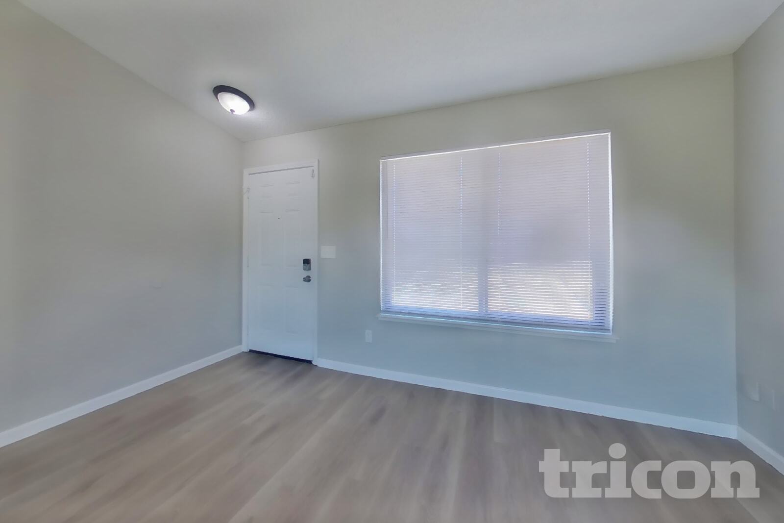 Building Photo - 706 La Canyada Dr