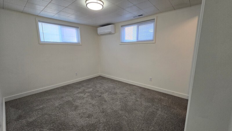 Building Photo - 905 Charlton Cir