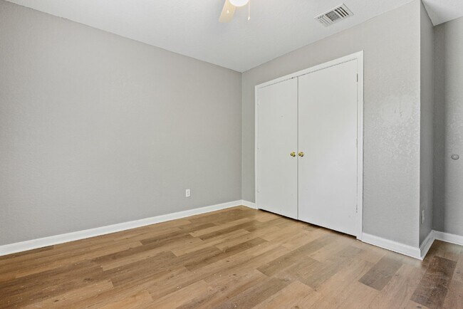 Building Photo - 13002 O'Connor Cove