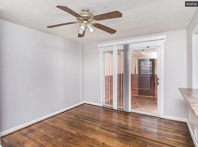 Building Photo - Desirable Dundalk Maryland 3 bedroom3 Full...