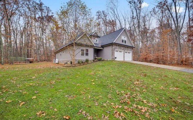 Building Photo - Private, Upscale Living Near Kingsport & Rogersville