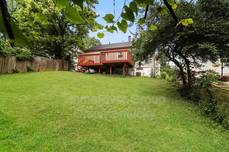 Building Photo - 1821 Catalpa Ave