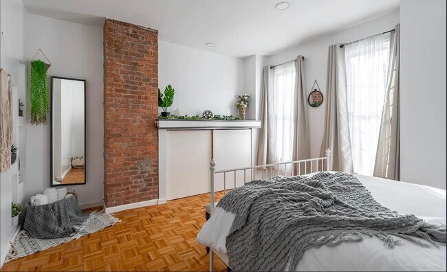 Building Photo - 148.5 Union St