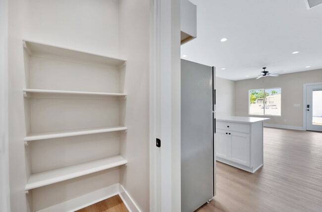 Building Photo - 333 Turnpike Rd