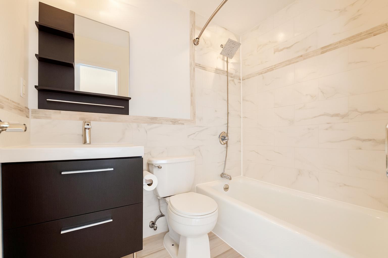 Building Photo - 346 W 52nd St