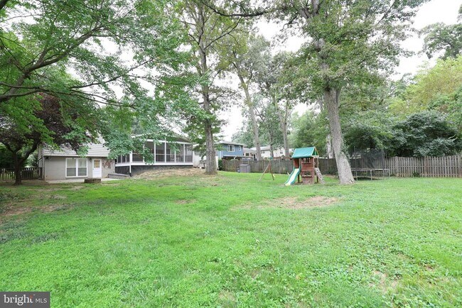 Building Photo - 9704 St Andrews Dr