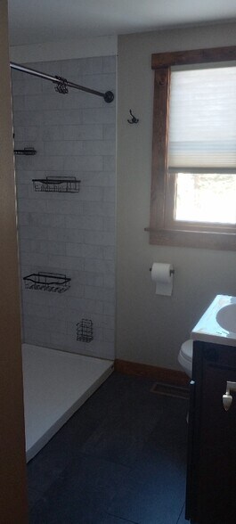 Building Photo - 109 Earl St