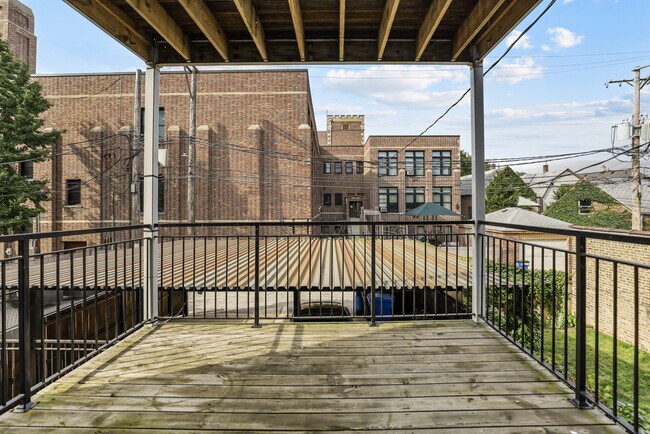 Building Photo - 1630 W Gregory St