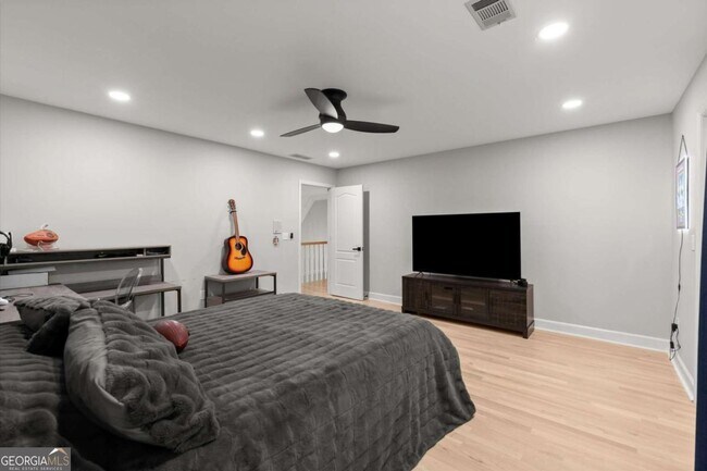 Building Photo - 1431 Waterford Green Dr