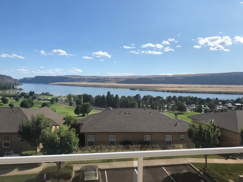 Building Photo - 23215 Sunserra Loop NW