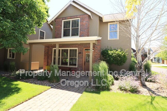 Building Photo - 577 W Jefferson Ave