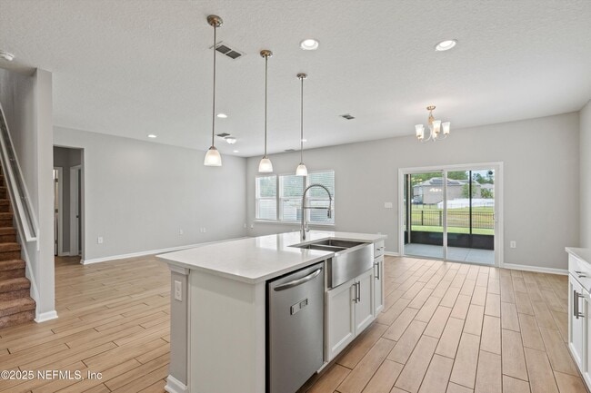 Building Photo - 8047 Arctic Fox Rd
