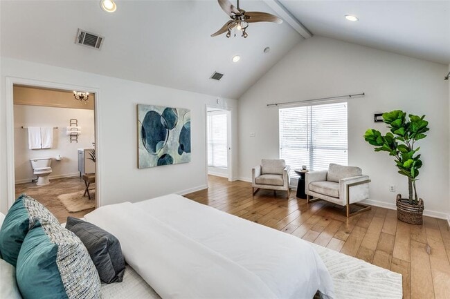 Building Photo - 1802 Harvey St