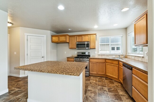 Building Photo - 2914 W Sunny Cove St