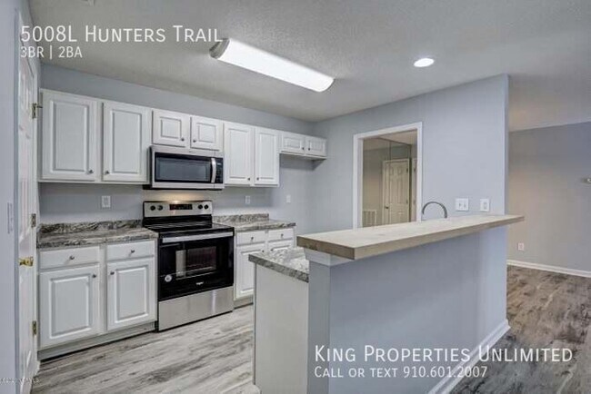 Building Photo - 5008L Hunters Trail