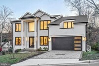 Building Photo - 2936 N Oxford St