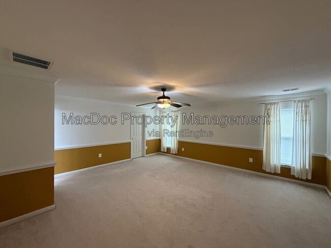 Building Photo - 1404 Graham Dr
