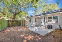 Building Photo - 1757 Skinner Ave