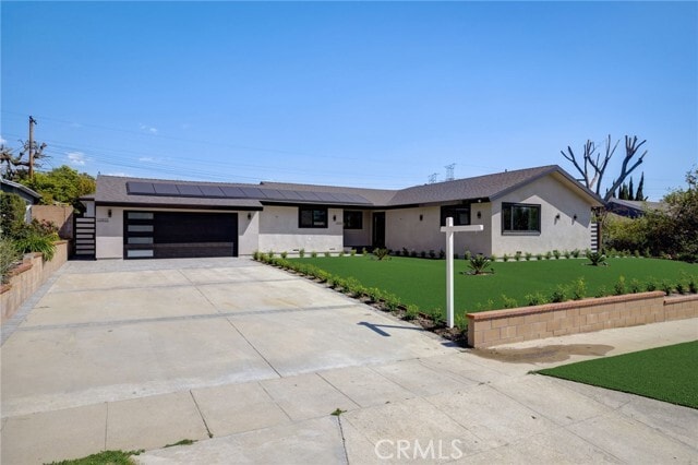 Building Photo - 10920 Garden Grove Ave