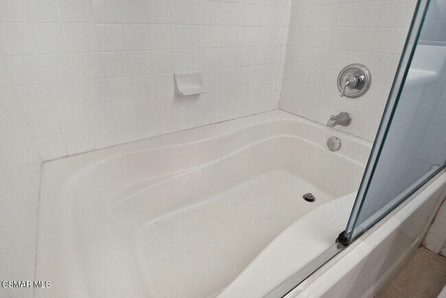 Building Photo - 5505 Salerno Dr