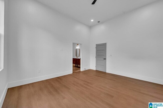 Building Photo - 5009 2nd Ave N