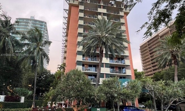 Building Photo - 2951 S Bayshore Dr