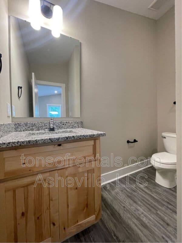 Building Photo - 77 East St