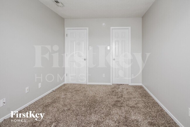 Building Photo - 8103 Crackling Ln