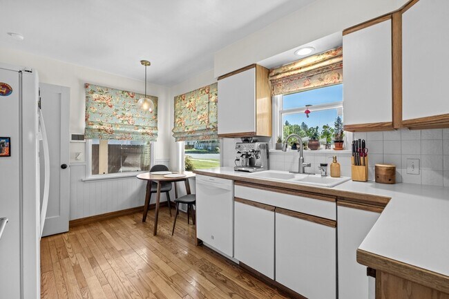 Building Photo - 2808 W Upton Ave