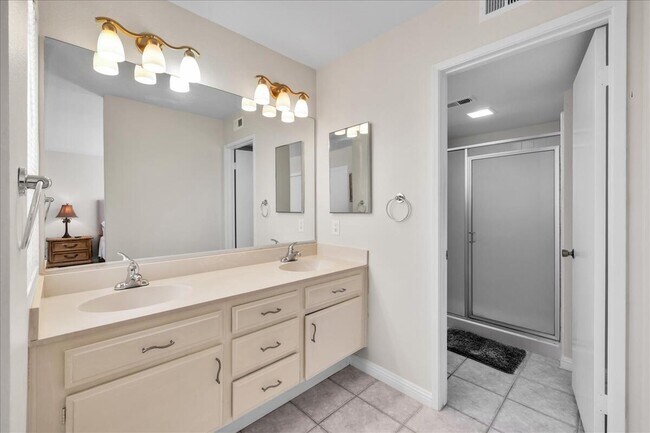 Building Photo - 72439 Desert Flower Dr