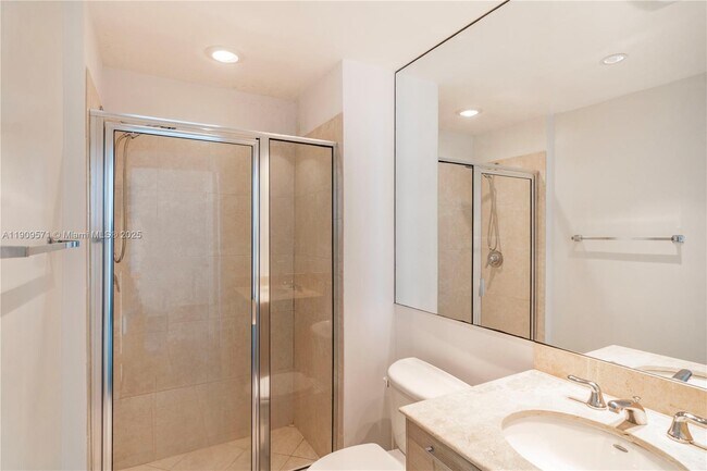 Building Photo - 350 NE 24th St