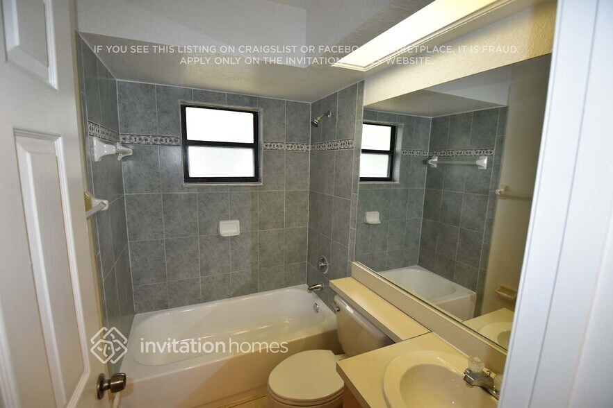 Building Photo - 2920 Wilder Park Dr
