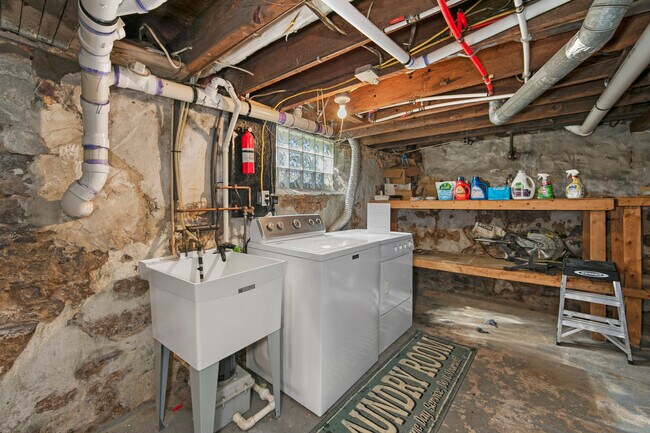 Building Photo - 829 Cinnaminson Ave