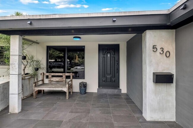 Building Photo - 530 NW 39th St