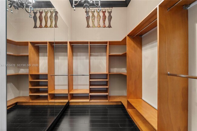 Building Photo - 14130 SW 33rd Ct