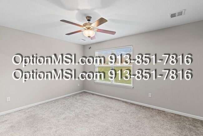 Building Photo - Beautifully Updated Liberty Home in a Prime Location!