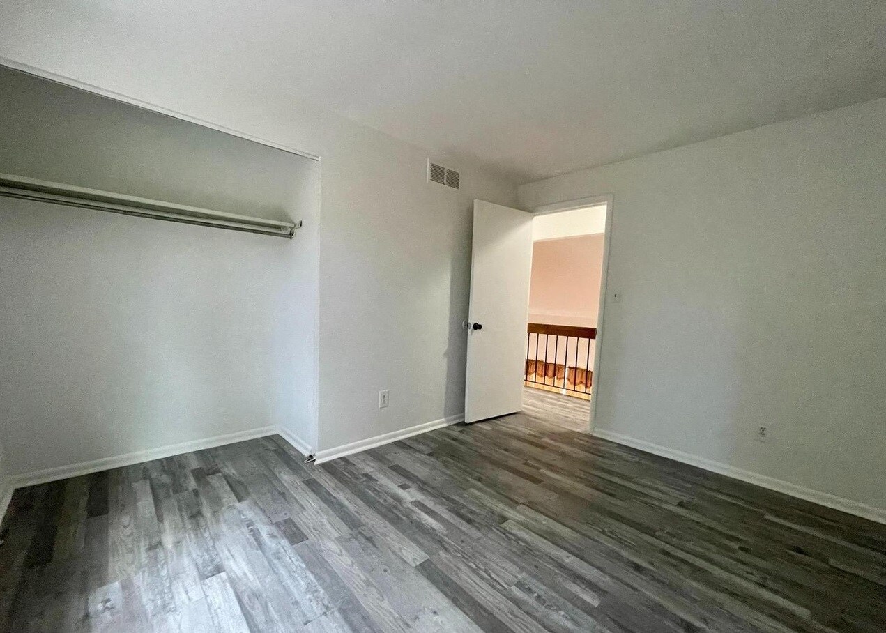 Building Photo - 4026 Jacinth Way
