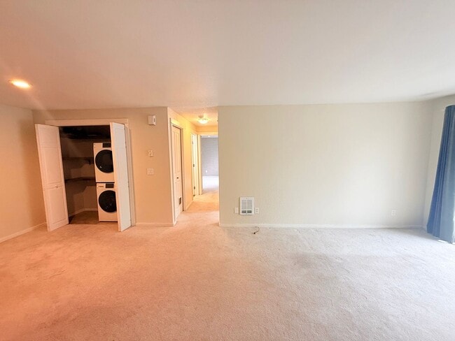 Building Photo - Gallery Condominiums - Downtown Kirkland