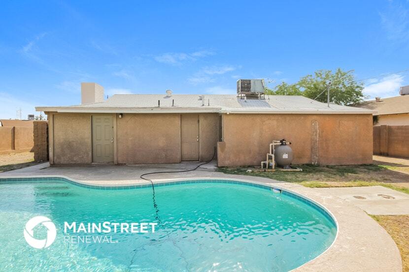 Building Photo - 2534 N 51st Dr