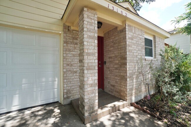 Building Photo - 13102 Staton Dr